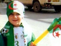 عبد الرؤوف ووري الثرى أمس وسط ذهول كبير                حادثة الطفل المذبوح.. لغز يحيّر أمن سطيف