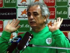 أكد أنه لم يفصل بعد في قائمة الخضر، حليلوزيتش لـ”الفجر”               ”سأتابع الداربي العاصمي  وسأتنقل إلى تيزي وزو هذا السبت”