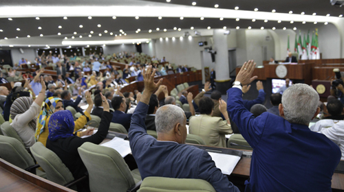 La nationalité algérienne exclusive pour les postulants aux postes sensibles de l'Etat