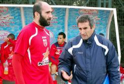 أكد على ضرورة إعداد العدة جيدا لسفرية وهران، مناد                “تمركز تلمسان في الدفاع وراء تعثرنا وعلينا التدارك أمام الحمراوة”