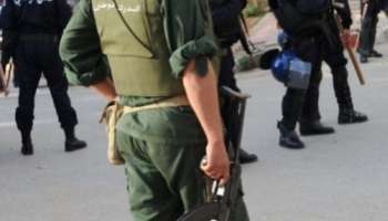 Algérie : voyage au coeur de l'armée