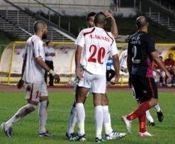 فريق لعقيبة مهدد بالحرمان من كوادره أمام سوسطارة               لاعبو بلوزداد يأملون تأجيل الداربي أمام اتحاد العاصمة