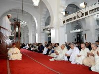 Bensalah, Ould Khelifa et Sellal accomplissent la prière de l'Aïd El Adha