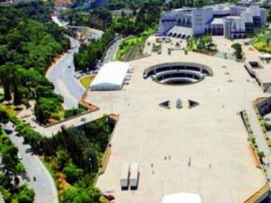 El Madania (Alger) - Travaux à l'Office Riadh el Feth: Réhabilitation du bois des Arcades