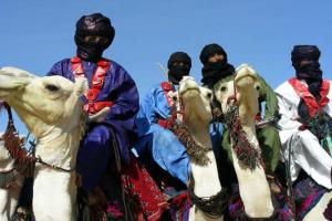 Ils ont traversé des centaines de kilomètres à dos de dromadaire pour se regrouper à Tamanrasset: Le message fort des Touaregs algériens