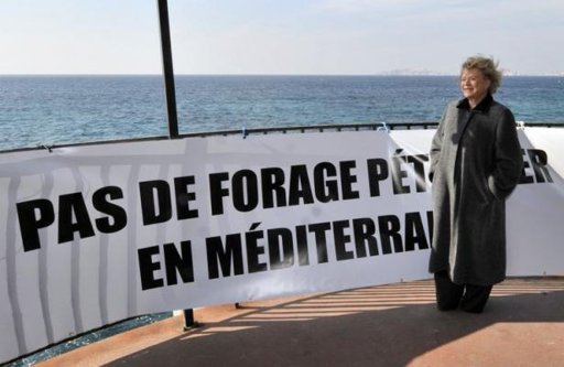 France - Présidentielle: Eva Joly à Marseille contre la prospection d'hydrocarbures en Méditerranée