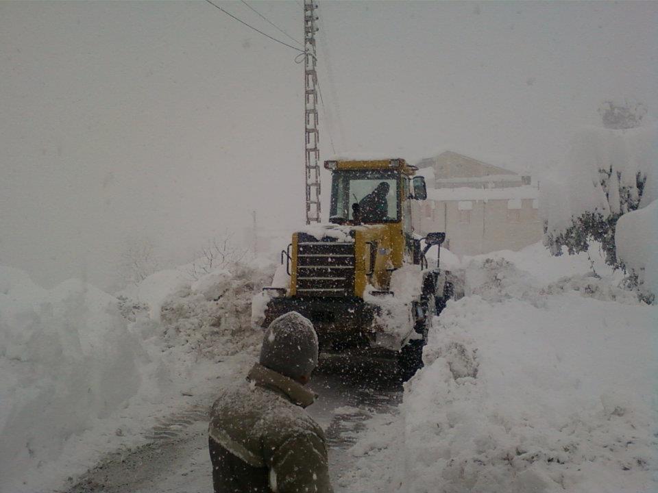 العاصفة الثلجية تعيد تيزي وزو إلى العصور القديمة