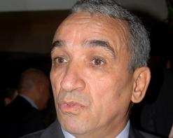 بن حمادي يلح ببرج بوعريريج على فتح مكاتب بريد جوارية ويصرح:               سلطة الضبط مدعوة لتوفير شبكة الهاتف النقال عبر الطريق السيار