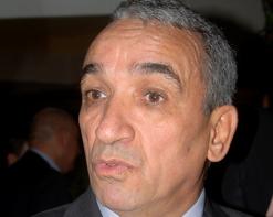 بن حمادي يلح ببرج بوعريريج على فتح مكاتب بريد جوارية ويصرح:               سلطة الضبط مدعوة لتوفير شبكة الهاتف النقال عبر الطريق السيار