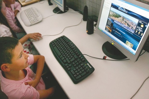 70% des écoliers utilisent en permanence Internet