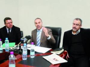 Handball : Les clubs chargent la FAHB