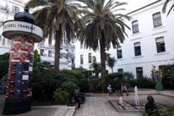 عرض فيه روايته ”العاصمة السوداء”                المعهد الفرنسي بالعاصمة يستضيف الروائي موريس أتية