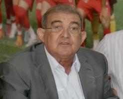 تفادى ذكر اسم شقيقه بعد تأكيد رحيله نهاية الموسم               مجلس إدارة شبيبة بجاية يريد رئيسا توافقيا لخلافة طياب