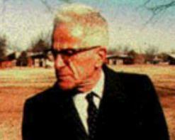 على هامش الذكرى الـ23 لرحيله بتيزي وزو               مختصون يدعون إلى الاستثمار في تراث مولود معمري وجعله مرجعا أكاديميا