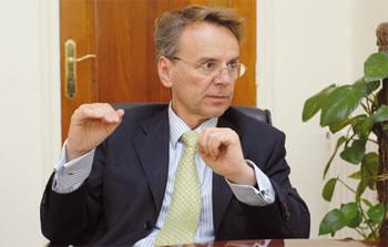 CHRISTOPH J. PARTCH, REPRÉSENTANT OFFICIEL EN ALGÉRIE DU PROJET «Desertec avance bien»