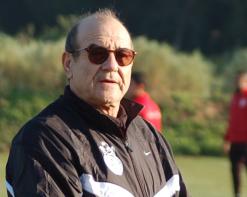 جمعية الشلف لن يفرط في تقاليده               سعدي: “فوزنا مستحق وعلى اللاعبين وضع الأرجل على الأرض”