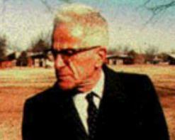 على هامش الذكرى الـ23 لرحيله بتيزي وزو مختصون يدعون إلى الاستثمار في تراث مولود معمري وجعله مرجعا أكاديميا