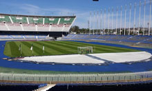 Stade du 5-Juillet / Etat de la pelouse