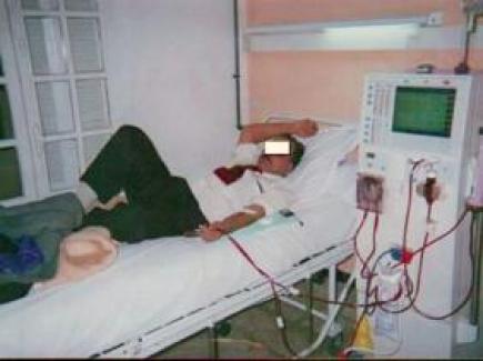 التأكيد على ضرورة تشجيع التبرع بالكلى لتطوير زرعها بعنابة