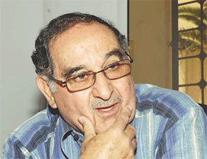 أسطورة كرة الجزائرية رشيد مخلوفي لـ