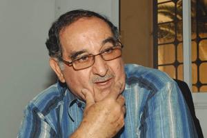 الفيفا تصف مخلوفي بـ  الأسطورة