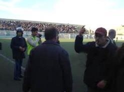 ملعب المحمدية يسقط بسداسية أمام متذيل الترتيب               الإدارة تجتمع بكردي بعد غيابه عن لقاء بسكرة