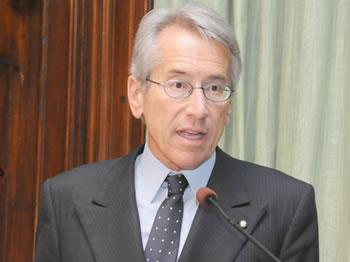 VISITE DU MINISTRE DES AE ITALIEN EN ALGÉRIE