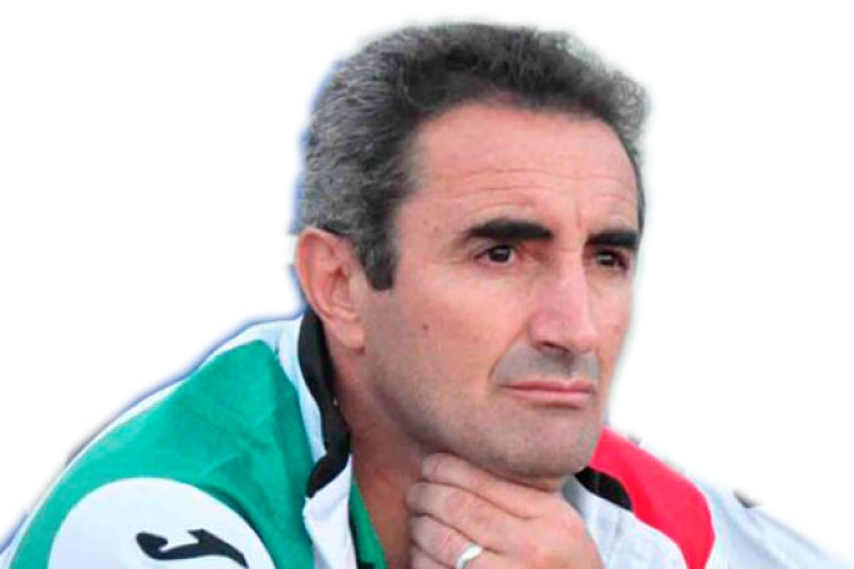 الفوز على وهران ينقذ مناد وغريب يلتمس العفو من روراوة