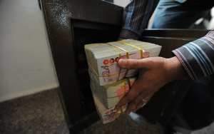 فرار مقاول سلب 60 إطارا بتيبازة 50 مليارا