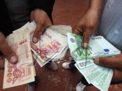 استقرار في قيمة الدولار والأورو بالسوق السوداء في عنابة