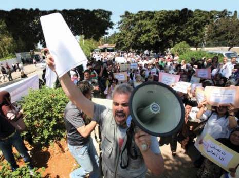 Les syndicats haussent le ton