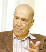 خرجات المحنّين إلى الاستعمار تؤثر سلبا على العلاقات الجزائرية- الفرنسية