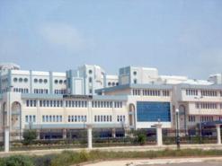 مدير المستشفى الجامعي لوهران يكشف: أموال ضخمة صرفت لترميم مصالح طبية دون تحقيق أي ملموس