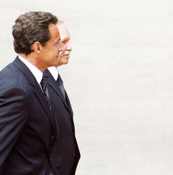 L’Algérie frileuse, la France se voile la face