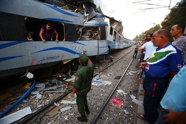 Un mort et 196 blessés