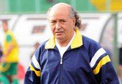 رشيد بلحوت اعتبرها مقابلة كأس مفتوحة على جميع الاحتمالات               شباب قسنطينة يواجه وداد تلمسان والسنافر يحضرون للرحلة