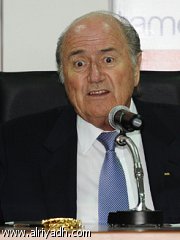 بلاتر يدشن المقر الجديد للاتحاد الجزائري