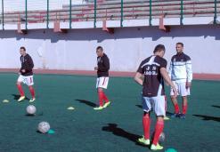 شبيبة الساورة               النسور تضيع نقطتين ببشار