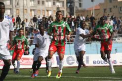 هدد برمي المنشفة لتجنب إقالته من شبيبة بجاية، آلان ميشال “لن أقبل أن أكون كبش فداء في صراع الرئاسة بين عائلة طياب ومجلس الإدارة”