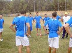 أزمة مولودية قسنطينة تدخل مرحلة جديدة              أنصار يعتصمون ودميغة يربط عودته برحيل كل المسيرين الحاليين