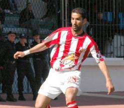 عمار عمور وسط ميدان شباب بلوزداد               ”مواجهة الشلف صعبة لكن التأهل هدفنا”