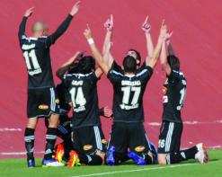 في إنجاز غير مسبوق               وفاق سطيف في نصف النهائي للمرة الرابعة على التوالي