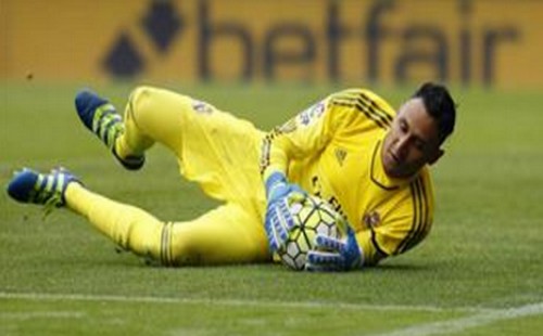 نافاس يخسر معركة الحراسة في ريال مدريد