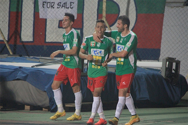 الرواد في مهمة صعبة والقمة في البليدة