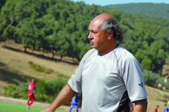 مدرب شباب قسنطينة رشيد بلحوت               “سنلعب من أجل إعادة سيناريو الكأس”