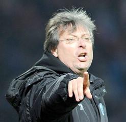 الفريق الوطني لأقل من 19 سنة               اكتشاف مواهب جديدة بإشراف نوبيلو غدا بباتنة