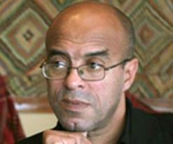 انطلاق مهرجان المسرح المحترف بسيدي بلعباس               “قرين” أحميدة العياشي يعود هذا الأسبوع