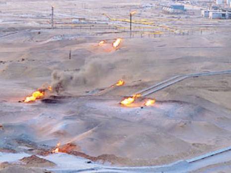 D'importantes quantités d'hydrocarbures déversées dans le désert: Incident  sur un champ pétrolier à Hassi Messaoud