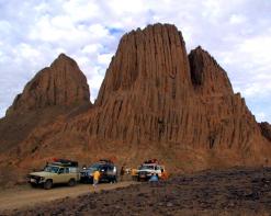 أطلقت على نفسها اسم “جبهة تحرير الأزواد” إعلان جبهة جديدة في إقليم الأزواد للدفاع عن مصالح العرب