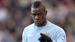 وكيل أعمال بالوتيلي “اللاعب يشعر بالأسف لطرده”